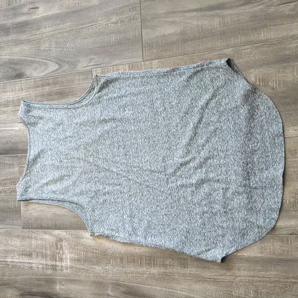 Express Tank Top - Picture 4 of 4